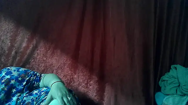 Snapshot of Gina_Marlyn chatting on 05/03/26, 07:53 Gina Marlyn online show from 05/03/26, 07:53