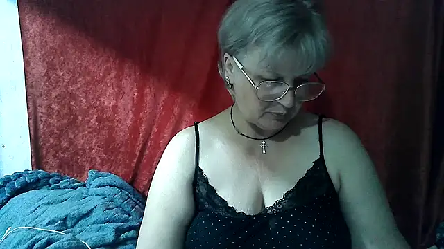 Snapshot of Gina_Marlyn chatting on 05/18/26, 08:03 Gina Marlyn online show from 05/18/26, 08:03