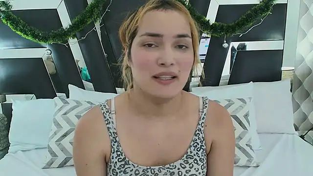 Snapshot of katya_kozlov chatting on 01/18/25, 02:47 katya kozlov online show from 01/18/25, 02:47