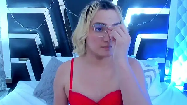 Snapshot of katya_kozlov chatting on 02/20/25, 04:07 katya kozlov online show from 02/20/25, 04:07