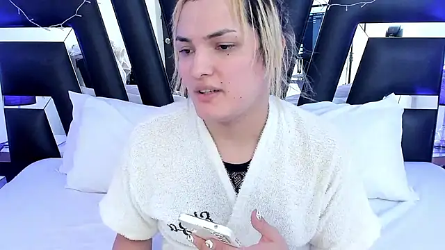 Snapshot of katya_kozlov chatting on 03/02/25, 04:21 katya kozlov online show from 03/02/25, 04:21