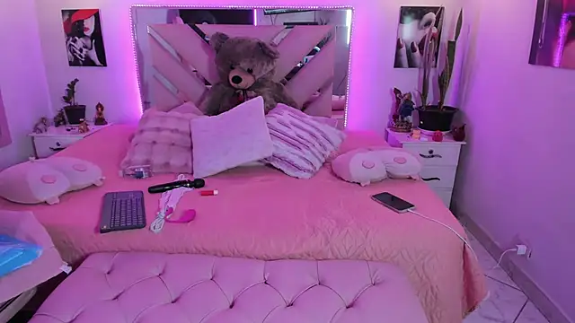 Karly moon online show from 06/15/26, 11:12