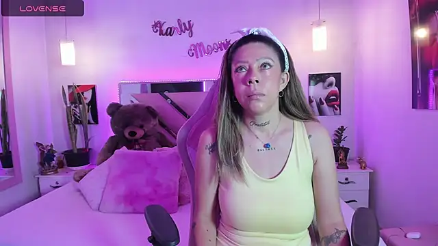 Karly moon online show from 07/02/26, 10:10