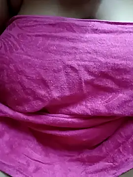 Snapshot of DEPALI09 chatting on 10/19/25, 07:36 DEPALI09 online show from 10/19/25, 07:36