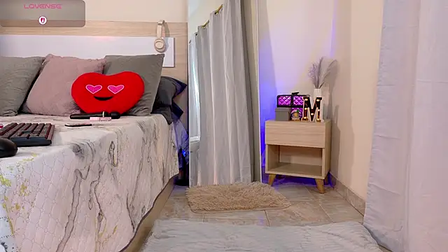 MauraGray online show from 02/27/26, 09:15