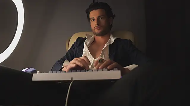 Keen   Luckystrike online show from 03/03/25, 12:04