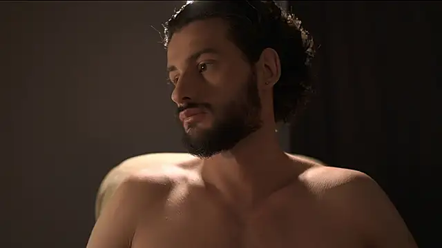 Keen   Luckystrike online show from 04/12/26, 06:40