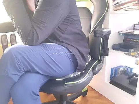 feathersify online show from 09/25/25, 06:17