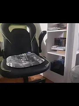 feathersify online show from 12/05/25, 06:44