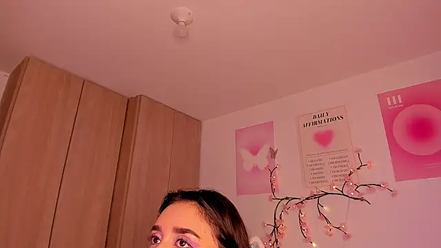 Snapshot of alexa_6908 chatting on 11/24/25, 09:03 alexa 6908 online show from 11/24/25, 09:03