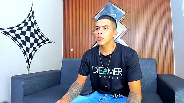 Snapshot of yeckodream chatting on 03/04/25, 03:44 yeckodream online show from 03/04/25, 03:44