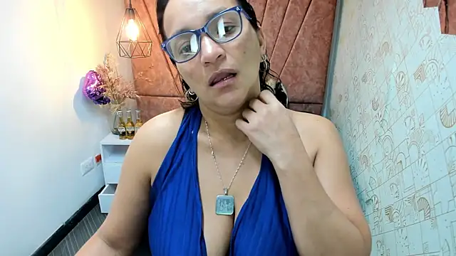 Snapshot of MarilynMiilf_ chatting on 11/28/25, 07:38 MarilynMiilf online show from 11/28/25, 07:38