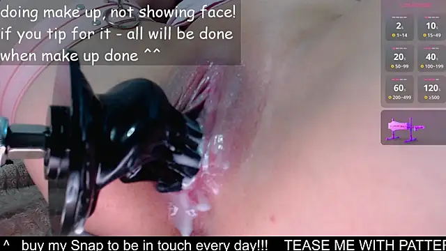 Snapshot of kitty_alika chatting on 11/10/25, 11:53 kitty alika online show from 11/10/25, 11:53