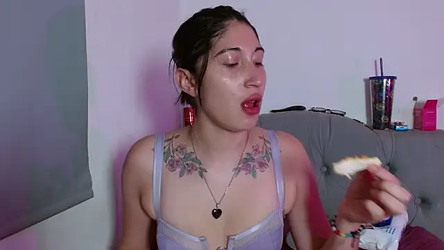 Red-moon1 online show from 11/30/25, 05:11