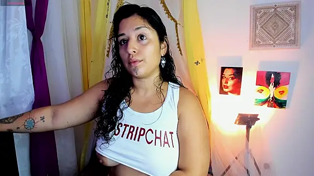 sophiaamethystt online show from 11/27/25, 04:42