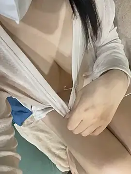 Onee-Chew online show from 01/17/26, 11:59