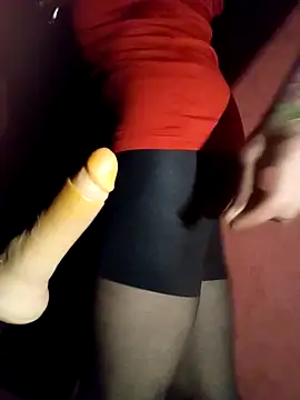 Snapshot of Eln1no69 chatting on 11/17/25, 11:10 Eln1no69 online show from 11/17/25, 11:10