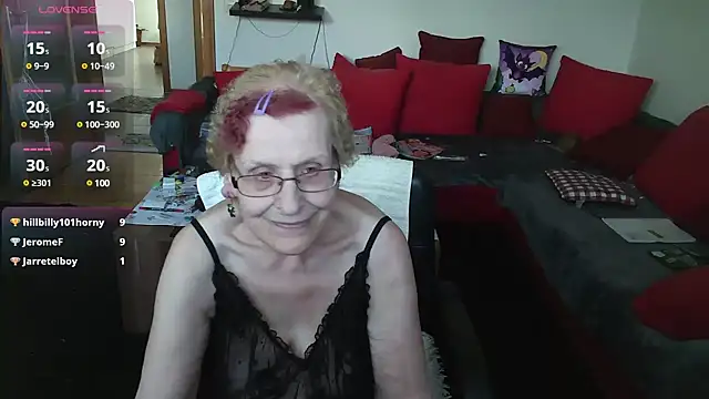 HeisseomaOriginal online show from 02/26/25, 02:36