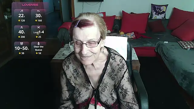 HeisseomaOriginal online show from 03/29/26, 07:19