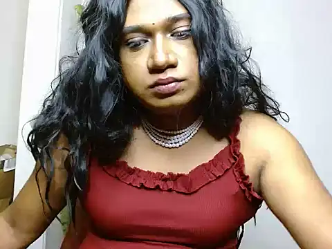 Snapshot of Akhilamolu_the_transsissy chatting on 05/14/26, 07:31 Akhilamolu the transsissy online show from 05/14/26, 07:31