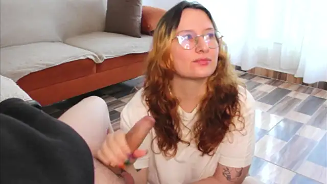 Snapshot of andycherry_secrets_ chatting on 01/12/26, 03:06 andycherry secrets online show from 01/12/26, 03:06