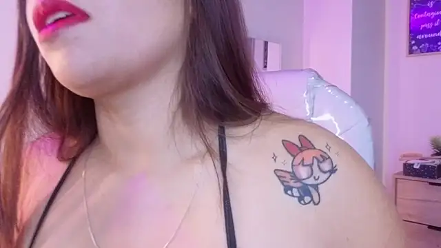 bluee hazell online show from 02/18/26, 11:28