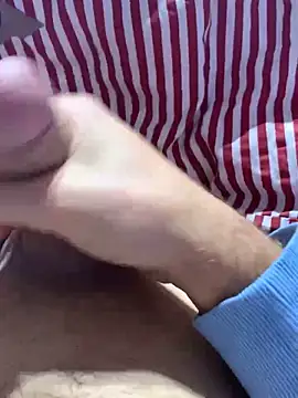 Snapshot of tttteeeeeooo chatting on 12/23/24, 10:32 tttteeeeeooo online show from 12/23/24, 10:32