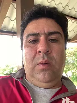 EmilianoGt online show from 10/24/25, 05:09