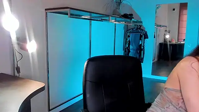 Mila Anders online show from 03/27/26, 05:57