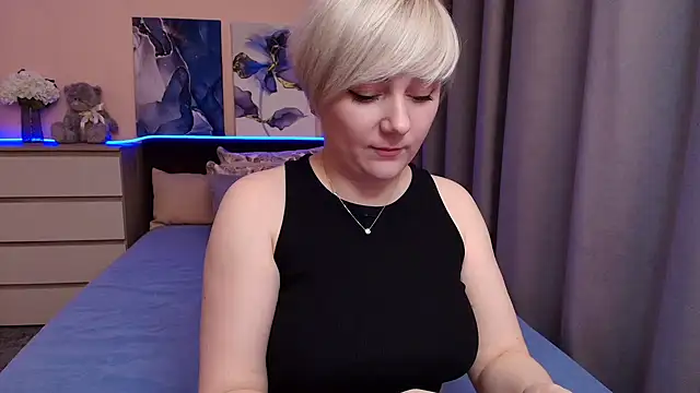 BlondPearl online show from 07/06/26, 07:49