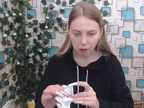 klerkarina online show from 01/06/25, 05:08