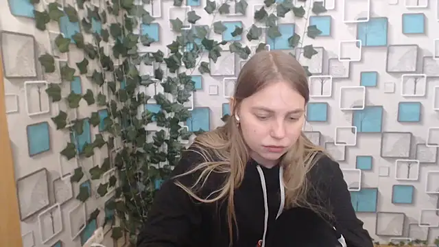 klerkarina online show from 03/21/25, 09:23