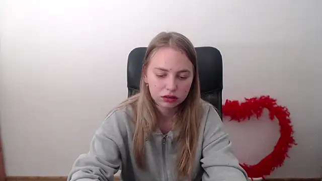 klerkarina online show from 10/21/25, 07:31