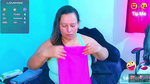 Diana Lozano online show from 05/10/26, 01:16