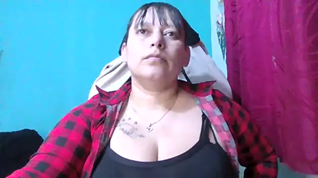 Diana Lozano online show from 05/27/26, 05:04