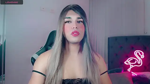 Snapshot of BIGCOCKMIA chatting on 01/23/25, 12:52 BIGCOCKMIA online show from 01/23/25, 12:52