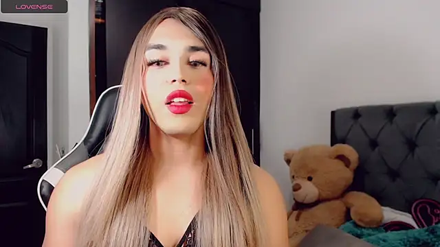 Snapshot of BIGCOCKMIA chatting on 03/05/25, 08:00 BIGCOCKMIA online show from 03/05/25, 08:00