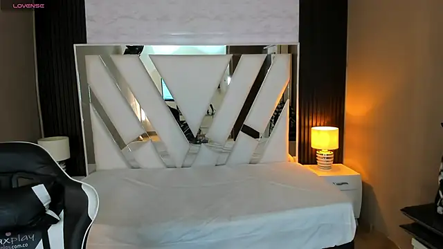 Linda4Petite online show from 01/06/26, 06:33