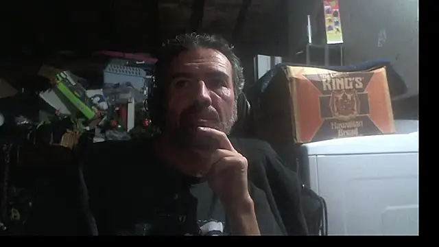Snapshot of Anarchy_Burger chatting on 06/06/26, 03:11 Anarchy Burger online show from 06/06/26, 03:11