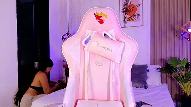 CameronCollins  online show from 02/17/26, 07:42