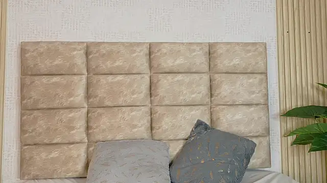 CameronCollins  online show from 04/11/26, 07:07