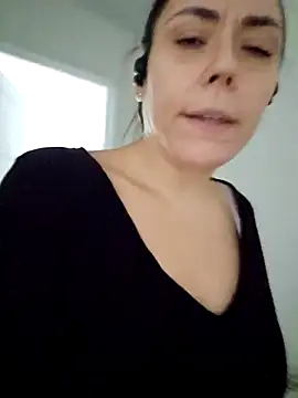 Ellie-L-Elizabeth online show from 01/14/26, 05:40