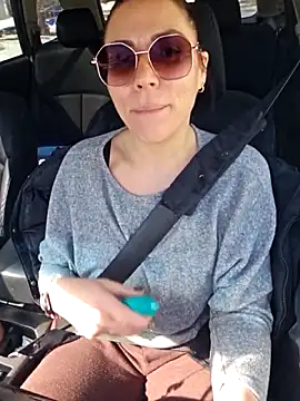 Ellie-L-Elizabeth online show from 03/18/26, 05:49