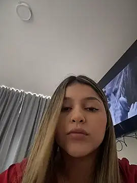 lunablossom  online show from 02/14/26, 08:16