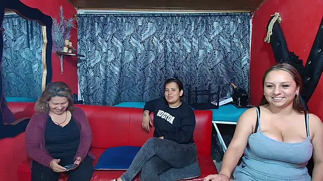 lesbiancuple online show from 03/07/25, 12:48