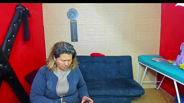 lesbiancuple online show from 10/28/25, 12:25