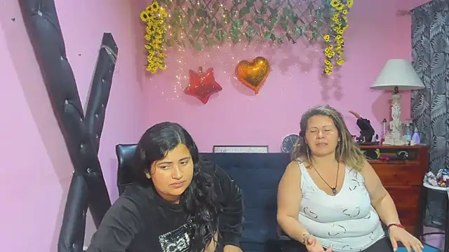 lesbiancuple online show from 02/19/26, 12:39