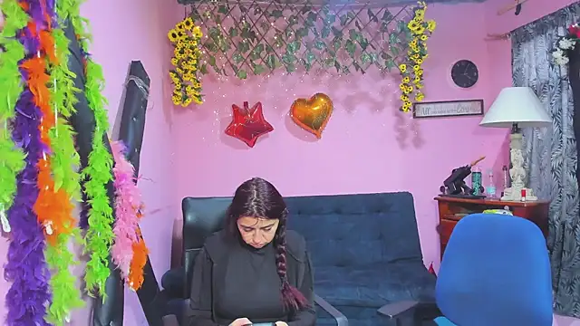 lesbiancuple online show from 02/25/26, 12:04