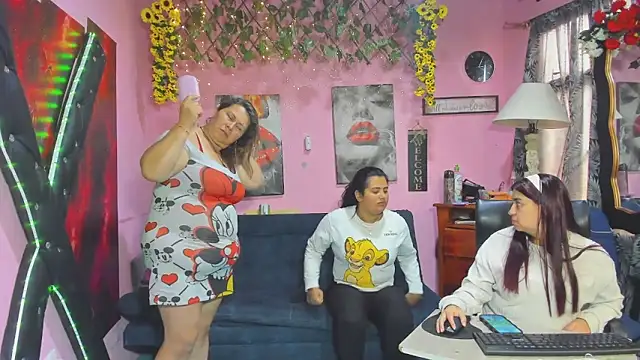 lesbiancuple online show from 04/02/26, 12:47