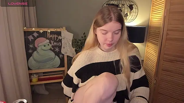 ohmyJuliet online show from 12/19/24, 02:12